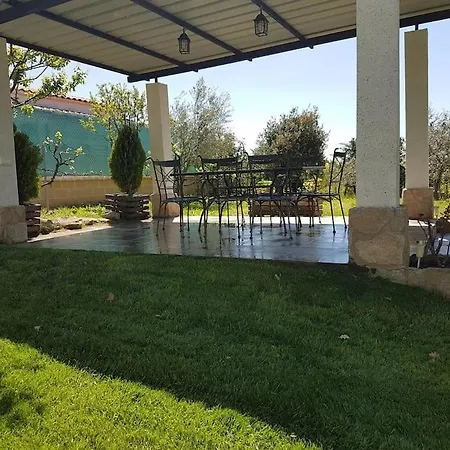 Confortable Vivienda De Uso Turistico Con Jardin * Pelabravo