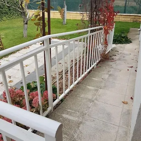 Confortable Vivienda De Uso Turistico Con Jardin * Pelabravo