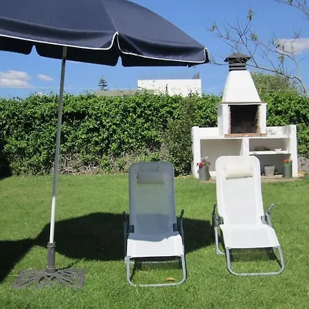 Confortable Vivienda De Uso Turistico Con Jardin בית נופש Pelabravo